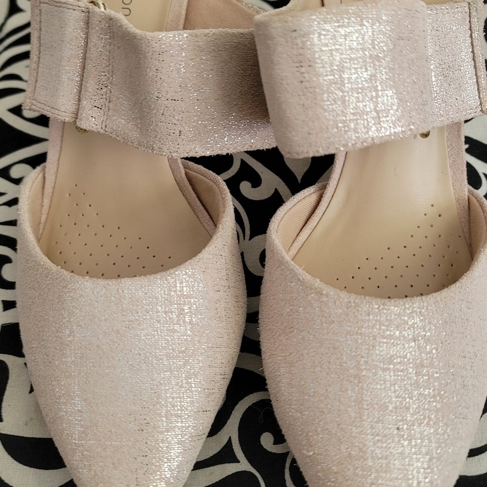 Clarks Pink Heels with Classic Design